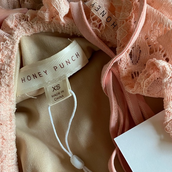 LuLus XS light pink  bodysuit with low back - Picture 4 of 4